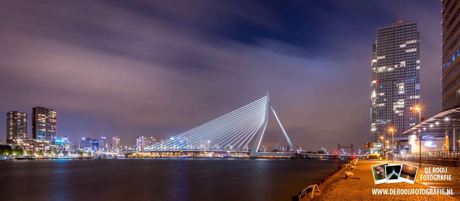 Skyline Rotterdam Panoramafoto - Erasmusbrug met De Rotterdam