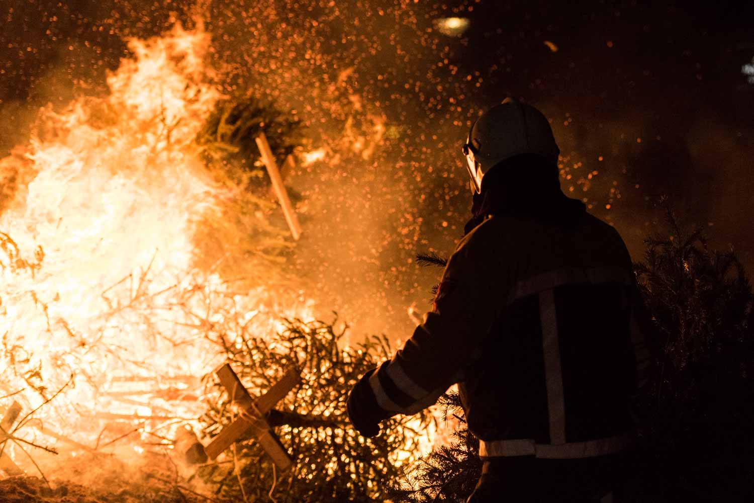 Foto Renzo Gerritsen kerstboomverbranding 21