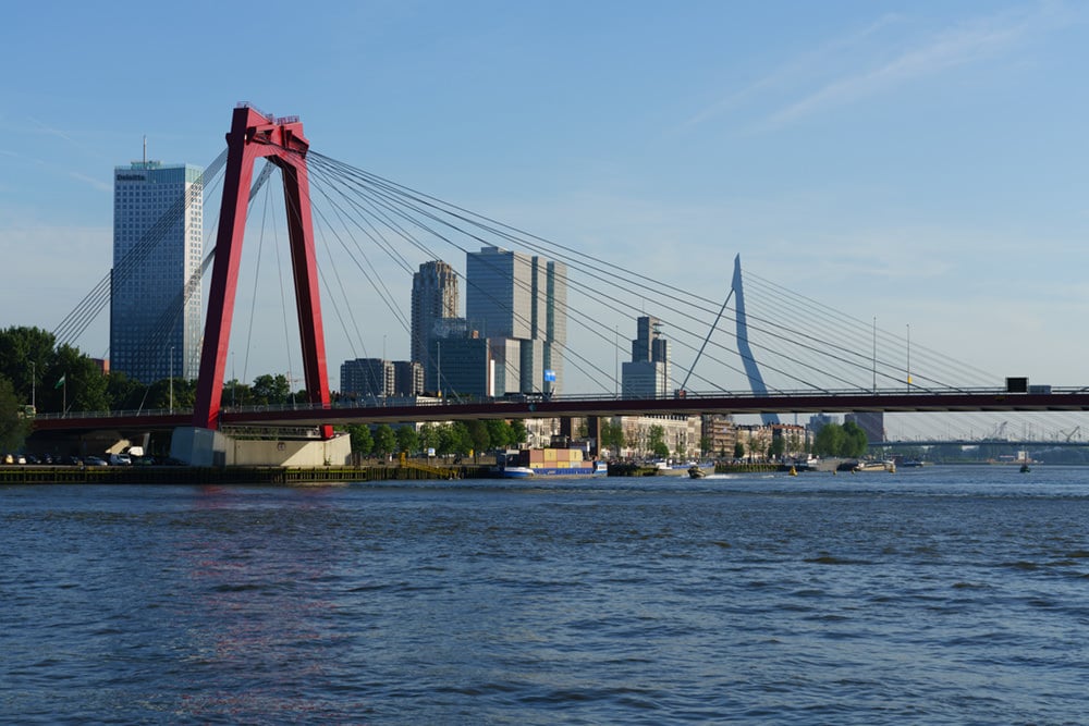 Golvend water zonder 10 stops grijsfilter Golvend water zonder 10 stops grijsfilter