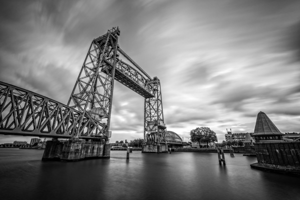 De Hef Bridge in Rotterdam Fotograaf Mark de Rooij - De Hef