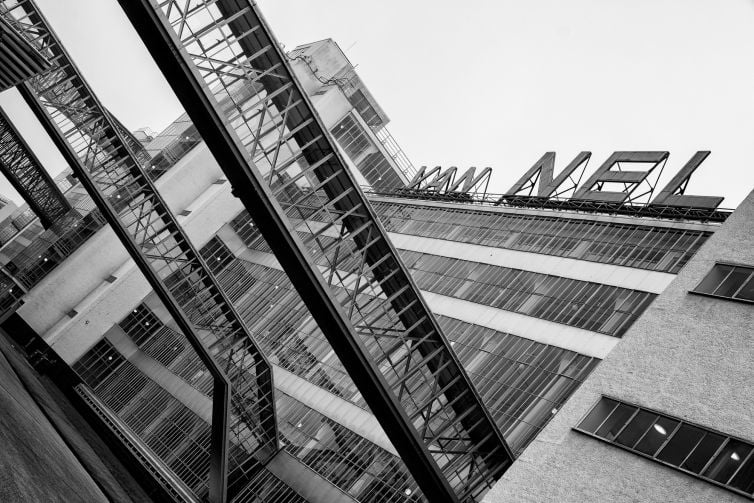 Zwart-wit foto Van Nellefabriek Rotterdam