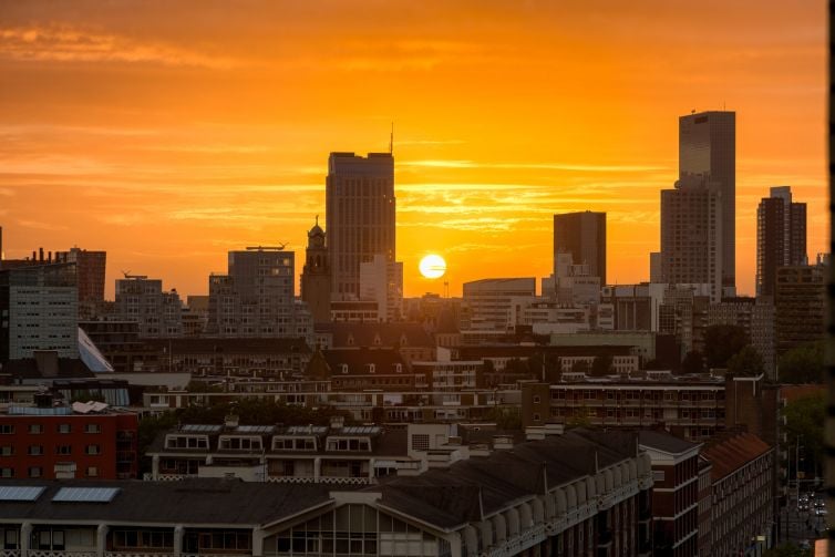 Foto zonsondergang Rotterdam Centrum