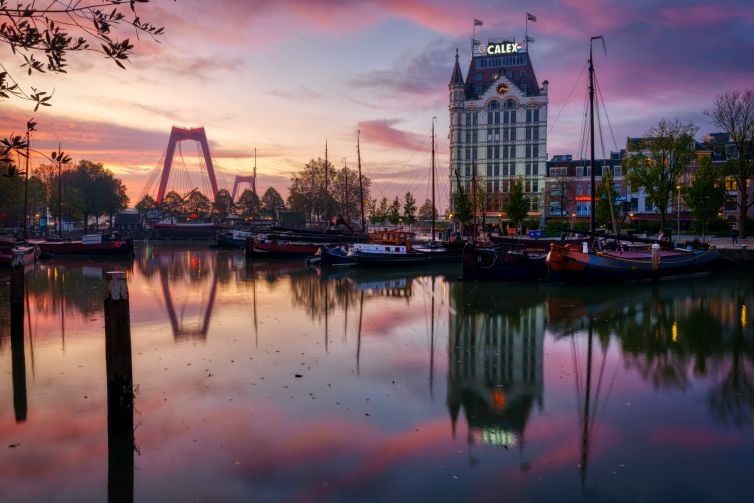 Mooiste zonsopkomstfoto Oude Haven in Rotterdam