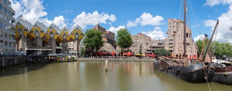 Panoramafoto Oude Haven met kubushuizen in Rotterdam