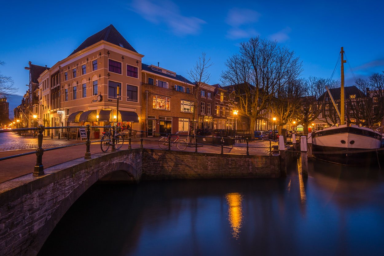 avond dordrecht blauwe uur