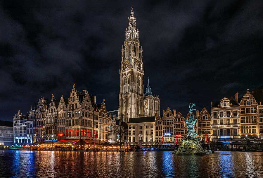 Workshop avondfotografie - Avondfoto grote kerk - Werner Michiels