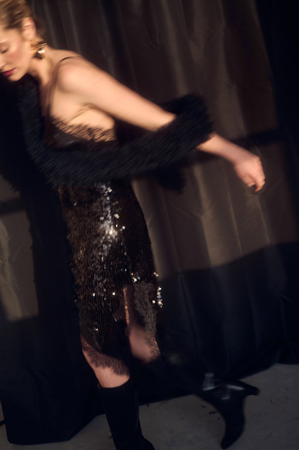 Modefoto met bewegingsonscherpte als creatief effect