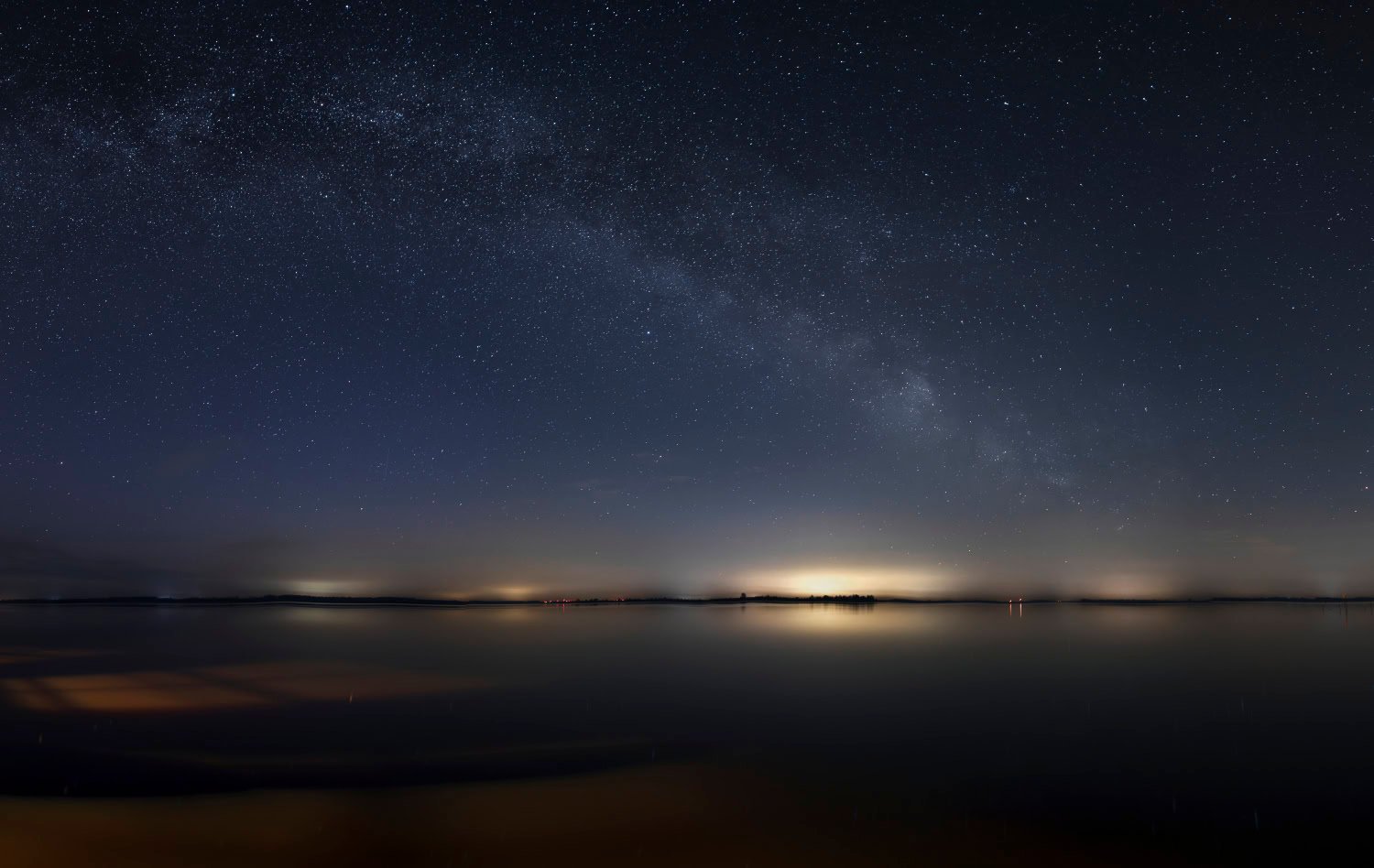 De Melkweg fotograferen in een nachtlandschap